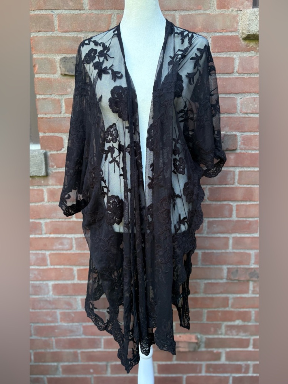 Torrid Kimono Womens Plus Sz 00 Black Floral Sheer Crochet Lace Open Front Boho - Picture 3 of 10